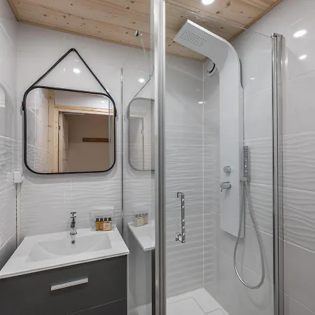 Moderne 4 Pers Pres Des Pistes - Fr-1-640-50 * Val Thorens